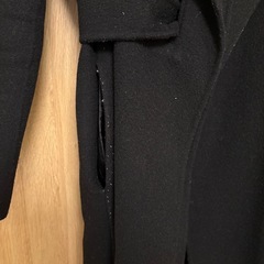 Vince 黒コートの画像