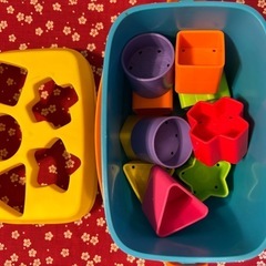 リンベル　木製知育ブロック⭐︎Fisher Price ブロックパズル　の画像