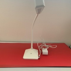 ニトリ　LEDデスクライト PIAZZA C-1