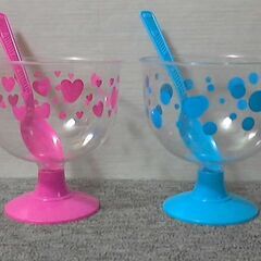 かき氷カップ　プラスチック製　脚付き　昭和レトロポップ　ファンシー　５個セット　水玉 💕型　スプーン付　USEDの画像