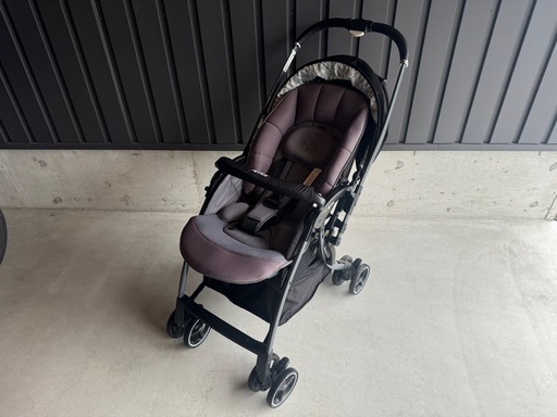 【使用頻度少なめ】アップリカ　ラクーナ  クッション