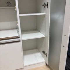 食器棚の画像