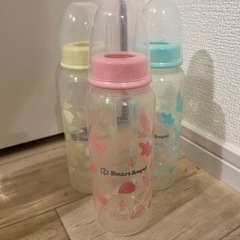 【値下げしました】哺乳瓶の画像