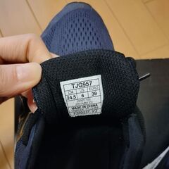 アシックス　ランニングシューズ　24.5cmの画像