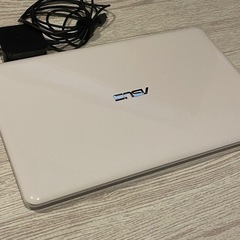ASUS EeeBook E202 ノートPC