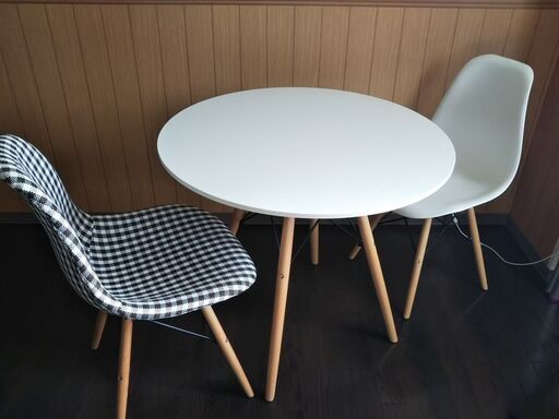 カフェテーブルセット（椅子2客付き）