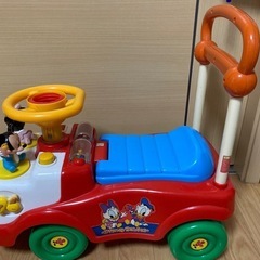 ディズニー　おもちゃの車　知育玩具の画像