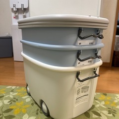 【ニトリ】キャスター付きトイボックス3つセット
の画像
