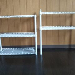 1月29日受付終了、スチールラック(白)　、IKEA丸椅子