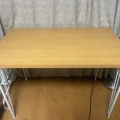 【テーブル】100cm x 60cm x 70cm
