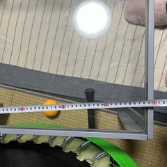 ガラステーブルの画像