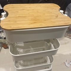 IKEA ワゴンの画像