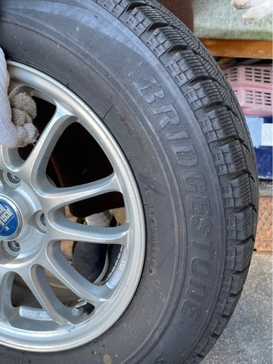 【値下げ】スタッドレスタイヤ　185/70R14 ホイール付