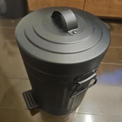 【ニトリ】ゴミ箱/ダストボックス/ペダルペールソフトクローズ