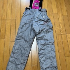 ジュニアスキーウェア　サイズ160の画像