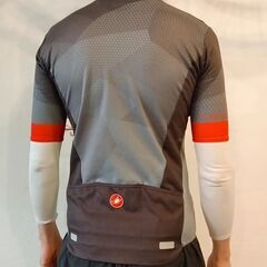 ※　取引終了　※ 　　　　　　　　　　　　　CASTELLI 　カステリ 　 半袖ジャージ 　赤　黒　サイクルジャージ　3ポケット　サイズS　中古　美品の画像