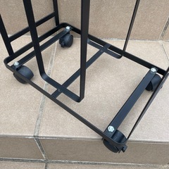 ◆【お譲り先決定】【価格交渉可】段ボールストッカー　黒 山崎実業　タワー　tower の画像