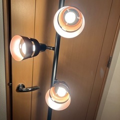 白熱灯 スタンドライト スポットライト 調光タイプ（リモコン故障により調光不可。リモコン代替品にて対応可能）
の画像