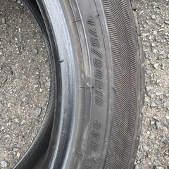 175/60R16 グッドイヤー 
バリ溝の画像