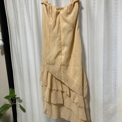 美品⭐︎ベージュドレスの画像