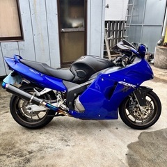 ホンダ　CBR1100XX ブラックバード　カスタム多数の画像