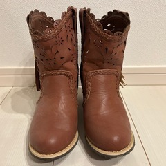 ショートブーツ