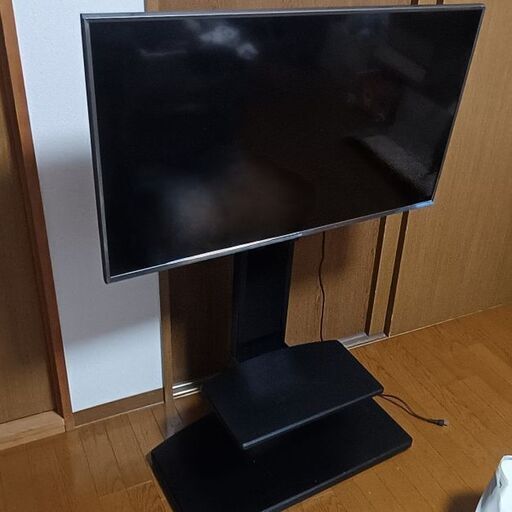 Hisense　液晶テレビ　40型　スタンド付
