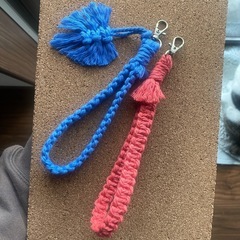 ストラップ作り！！