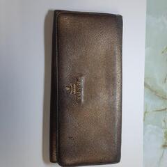 PRADA　プラダ　財布　ゴールド　外見使用感ありますがまだまだ...
