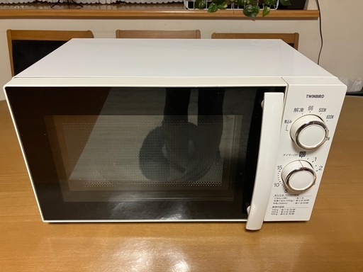 まだまだ現役　電子レンジ\n