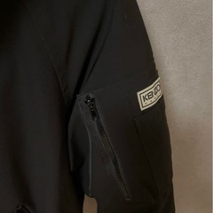 定価【11万円】KENZO 黒 Mサイズ ダウンジャケットの画像