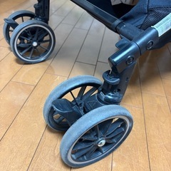 ベビーカー(combi)の画像
