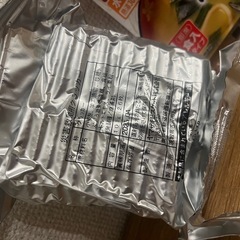 缶詰など食品5点の画像