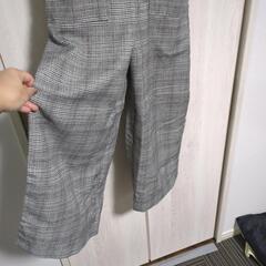 サロペットの画像