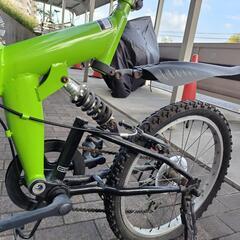 折りたたみ自転車の画像