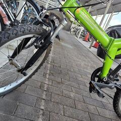 折りたたみ自転車の画像