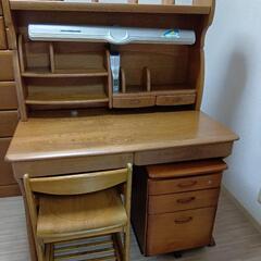 成績アップ間違いなしの学習机の画像