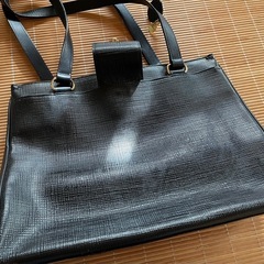 marie claire 黒のショルダーバッグの画像