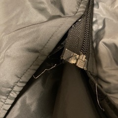 PUMAベンチコートの画像