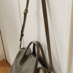 バーニーズニューヨーク　ショルダーバッグの画像