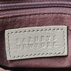 バーニーズニューヨーク　ショルダーバッグの画像