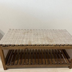 テーブル