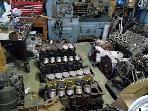 メルセデス-SLシリーズエンジン専門工場-113SLエンジン復元