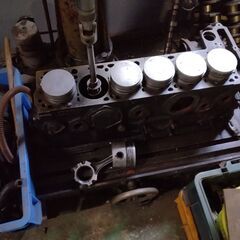 メルセデス-SLシリーズエンジン専門工場-113SLエンジン復元の画像