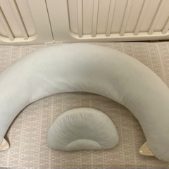 カーメイト(エールベベ) 抱き枕 洗える 授乳クッション ギュット 4WAY マシュマロ パステルブルーの画像