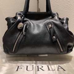 【早い者勝ちです】FURLA フルラ　型押しロゴ　ハンドバッグ　...