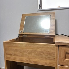 化粧台　机　ミラー付きの画像