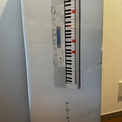 【CASIO】光ナビゲーションキーボード(マイク、譜面台、スタンドセット)の画像