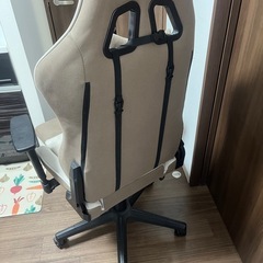 ゲーミングチェア の画像