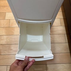 ゴミ箱の画像